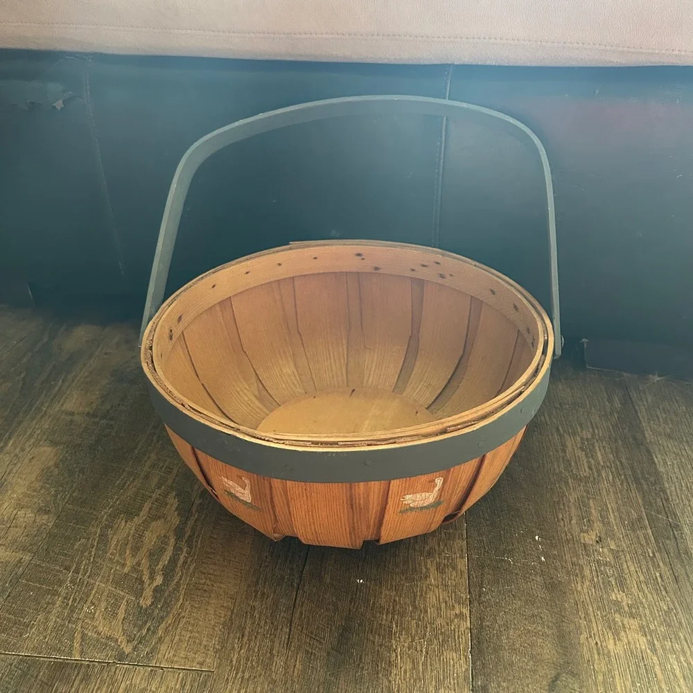Vintage Country Living‎ Inc Hand Painted Goose Wood Slat Basket USA 11.5in